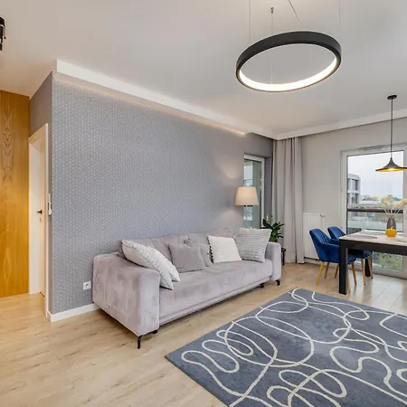 Sen Krasnala By Fuzjaaparts Daire