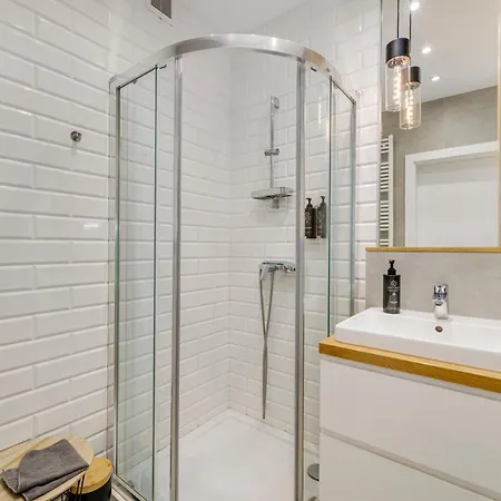 Sen Krasnala By Fuzjaaparts *